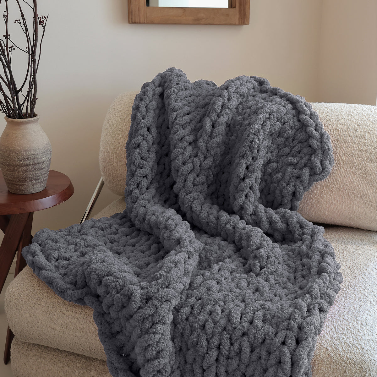 MelloBello Chunky Yarn Charcoal Grey