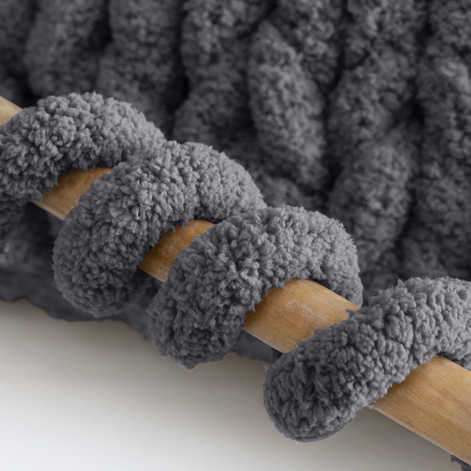 MelloBello Chunky Yarn Charcoal Grey