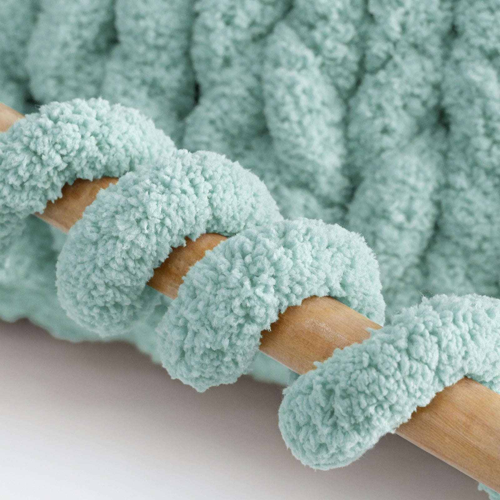 MelloBello Chunky Yarn Light Blue