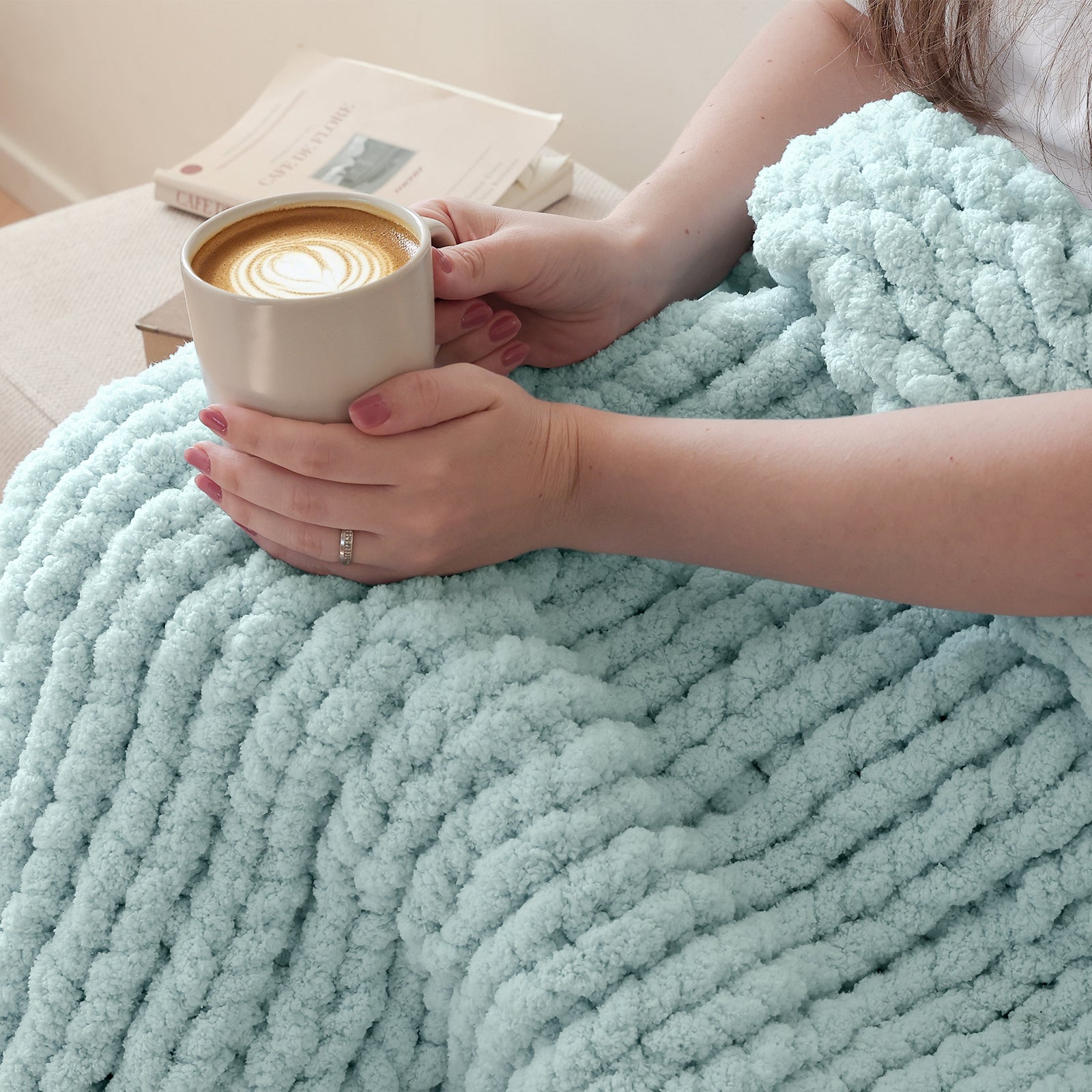 MelloBello Chunky Yarn Light Blue