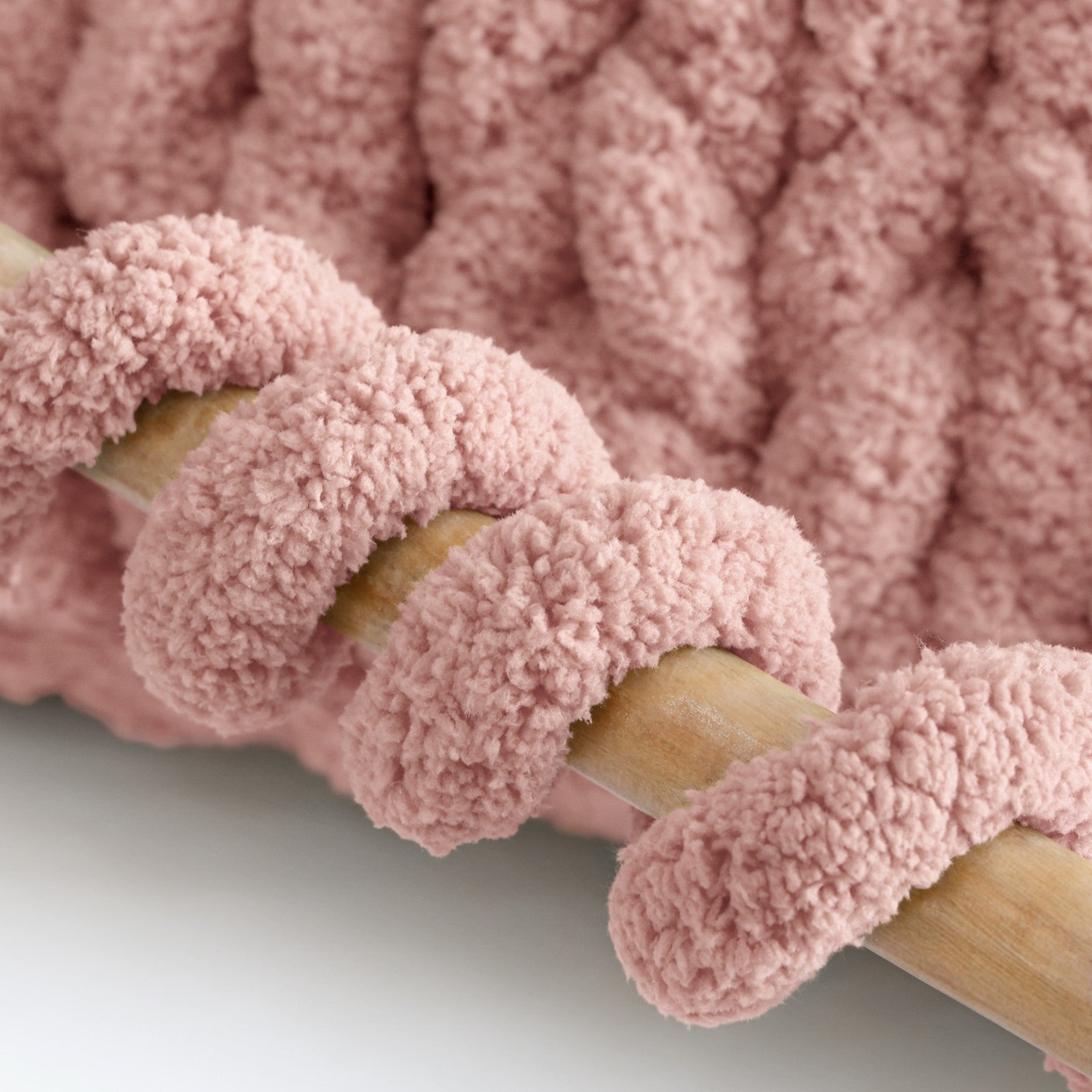 MelloBello Chunky Yarn Pink