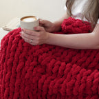 MelloBello Chunky Yarn Red