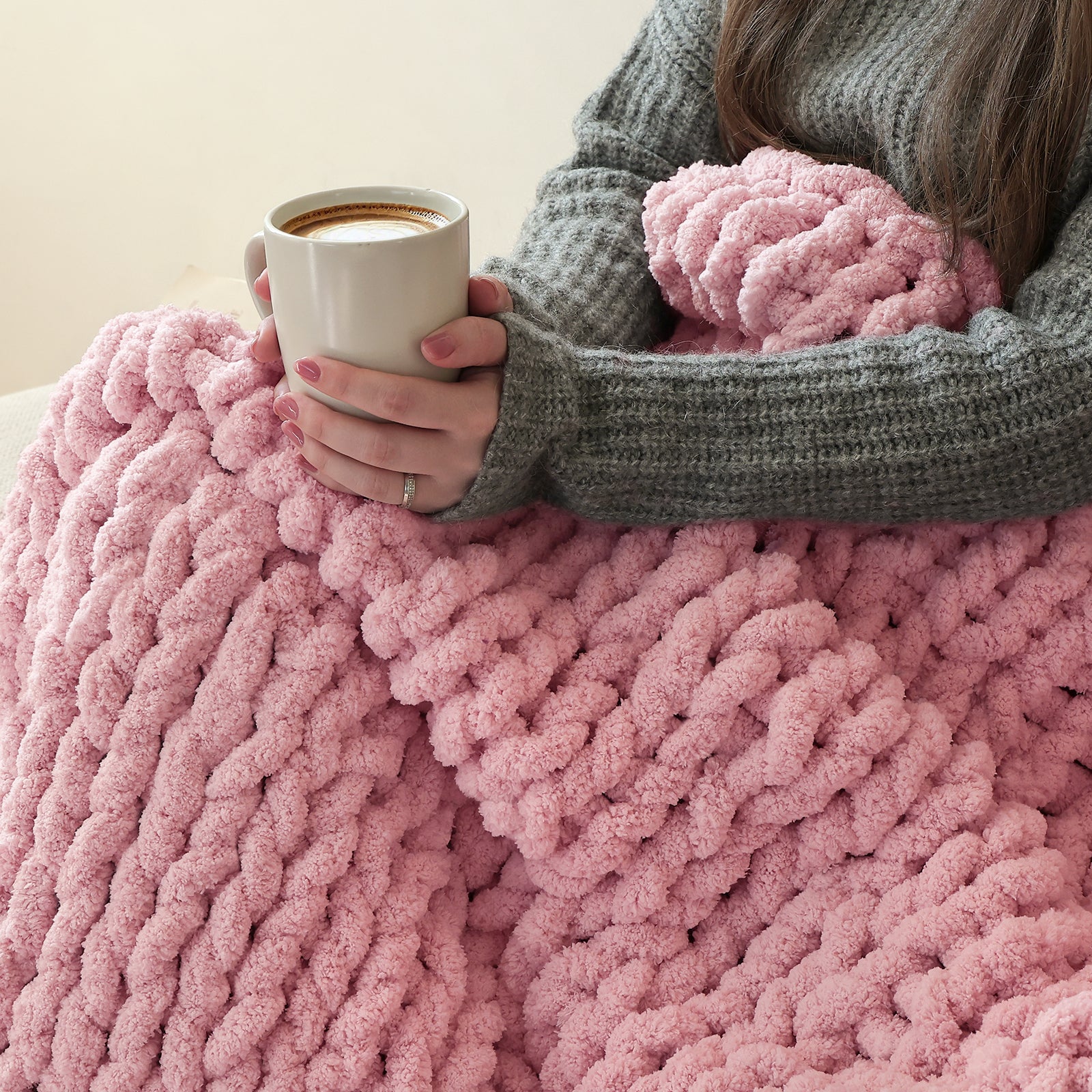 MelloBello Chunky Yarn Rose Red