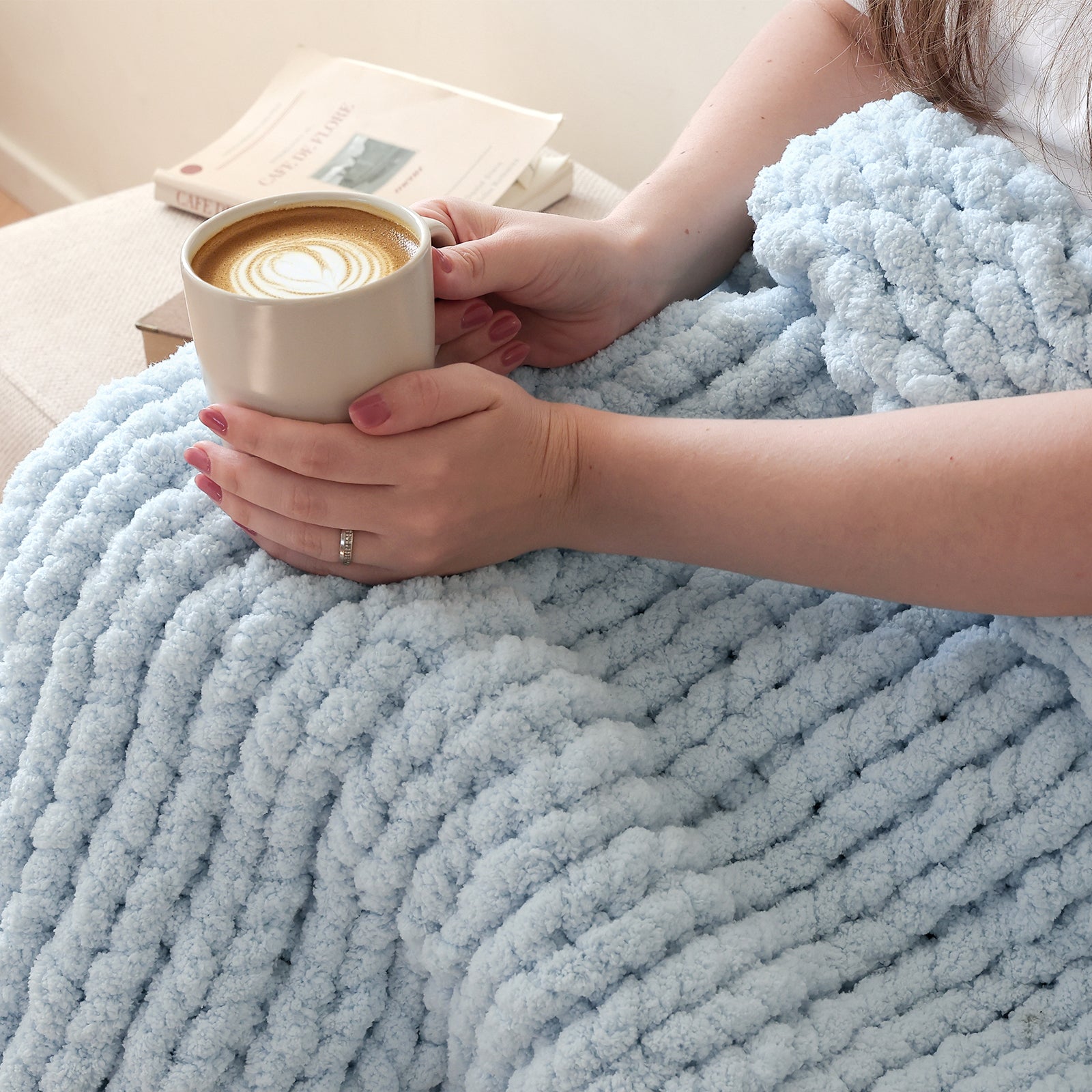 MelloBello Chunky Yarn Sky Blue