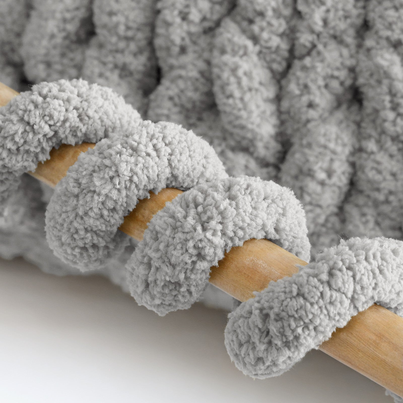 MelloBello Chunky Yarn Smoke Grey