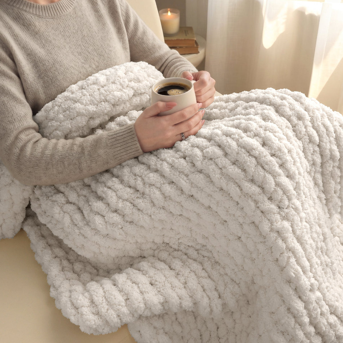MelloBello 10 Series Chunky Yarn Cream
