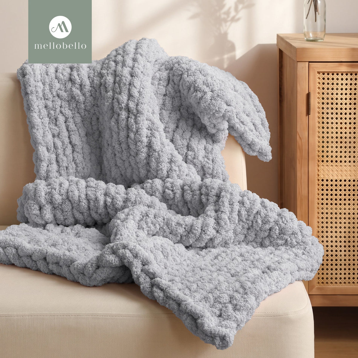 MelloBello 10 Series Chunky Yarn Light Grey