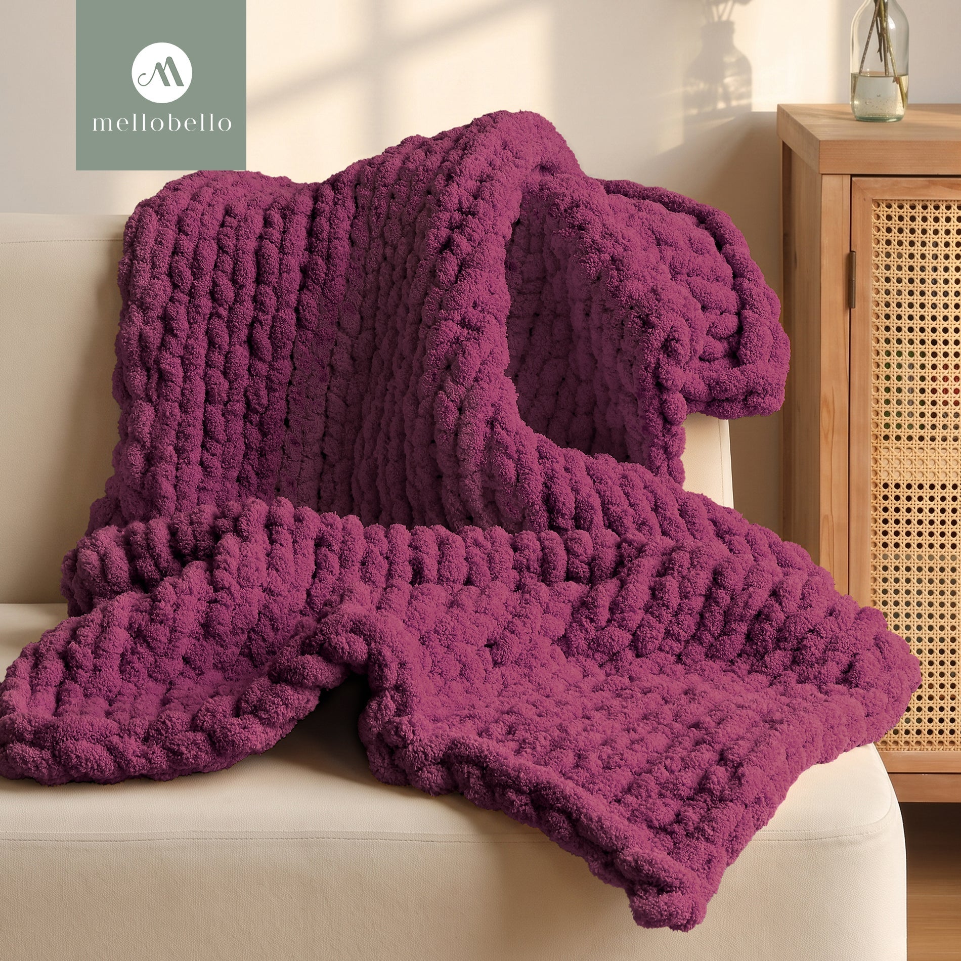 MelloBello 10 Series Chunky Yarn Black Berry